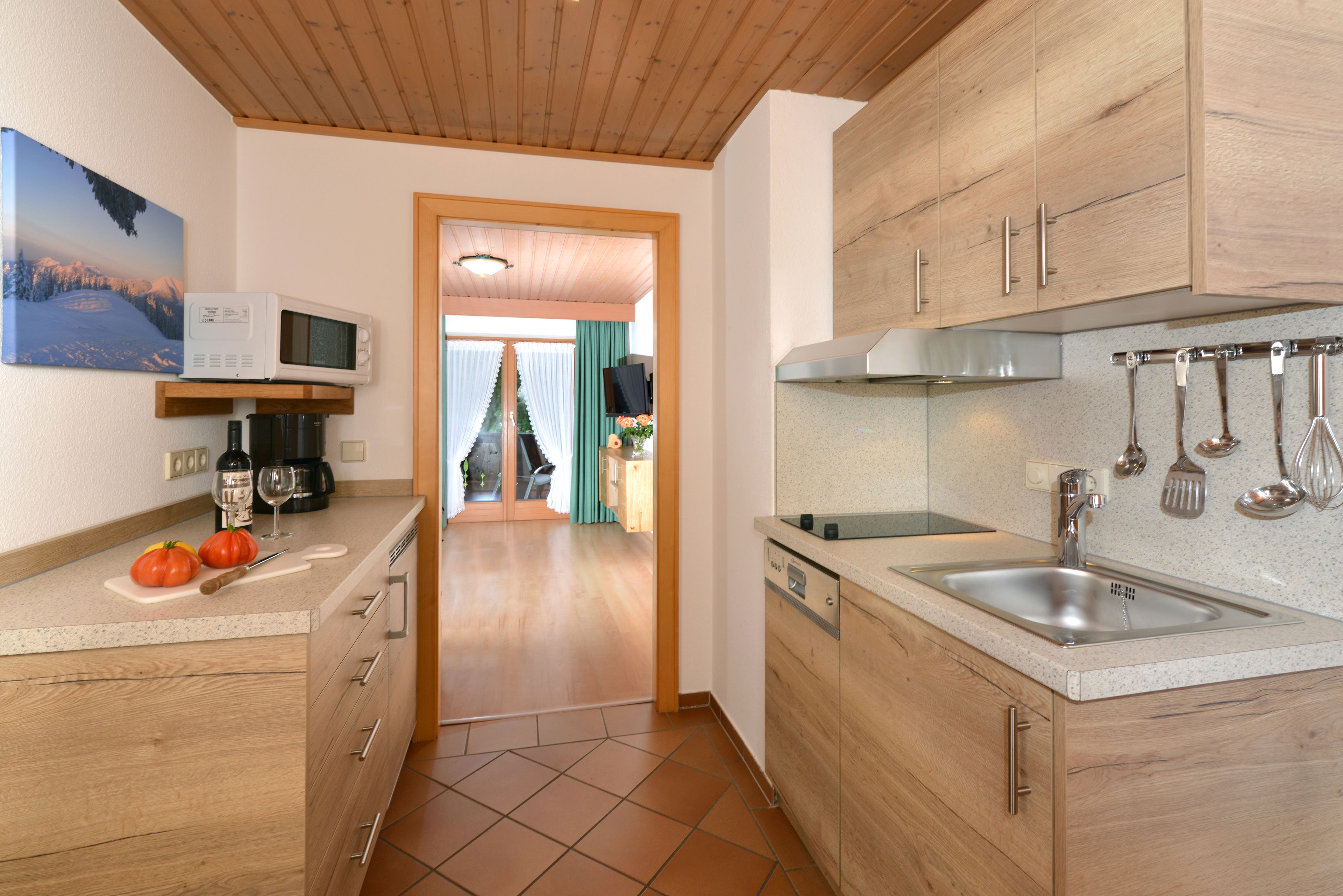 Căn hộ dành cho gia đình (Kurpark) | Bếp riêng | Tủ lạnh, lò vi sóng, bếp nấu, máy rửa bát 