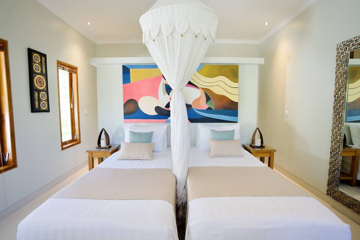 Deluxe Villa, 2 Single Beds, Pool View, Poolside | Minibar, desk, free WiFi, bed sheets