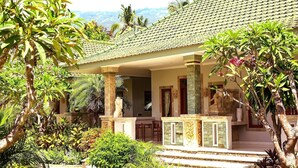 Bagian depan properti