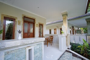 Vila Deluks, 1 kamar tidur, pemandangan kolam renang | Teras/patio