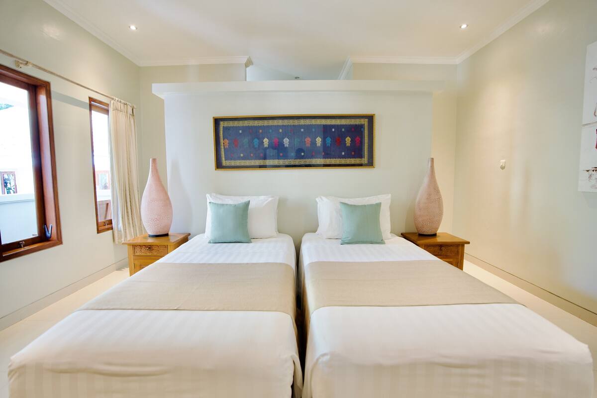 Exclusive Villa, 2 Bedrooms, Pool View, Poolside | Minibar, desk, free WiFi, bed sheets