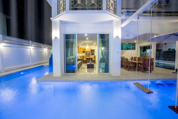 Seven Bedrooms - Private Pool Villa | Pool