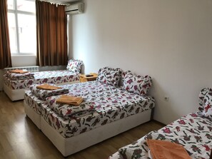 スタンダード 4 人部屋 パークビュー | 1 室のベッドルーム、防音設備、アイロン / アイロン台、WiFi (無料)