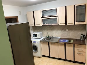 Apartment, 2 Bedrooms, Courtyard View | 1 bedroom, soundproofing, iron/ironing board, free WiFi