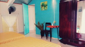 1 habitación, escritorio y wifi gratis