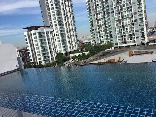 Apartment at Punnawithi BTS