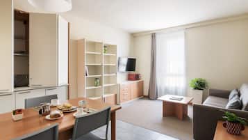 In-room safe, desk, free WiFi, bed sheets