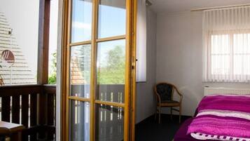 Desk, free WiFi, bed sheets