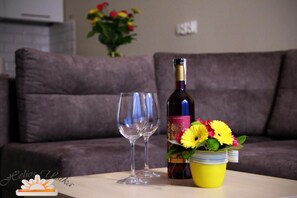 Apartment | Wohnzimmer | Flachbildfernseher