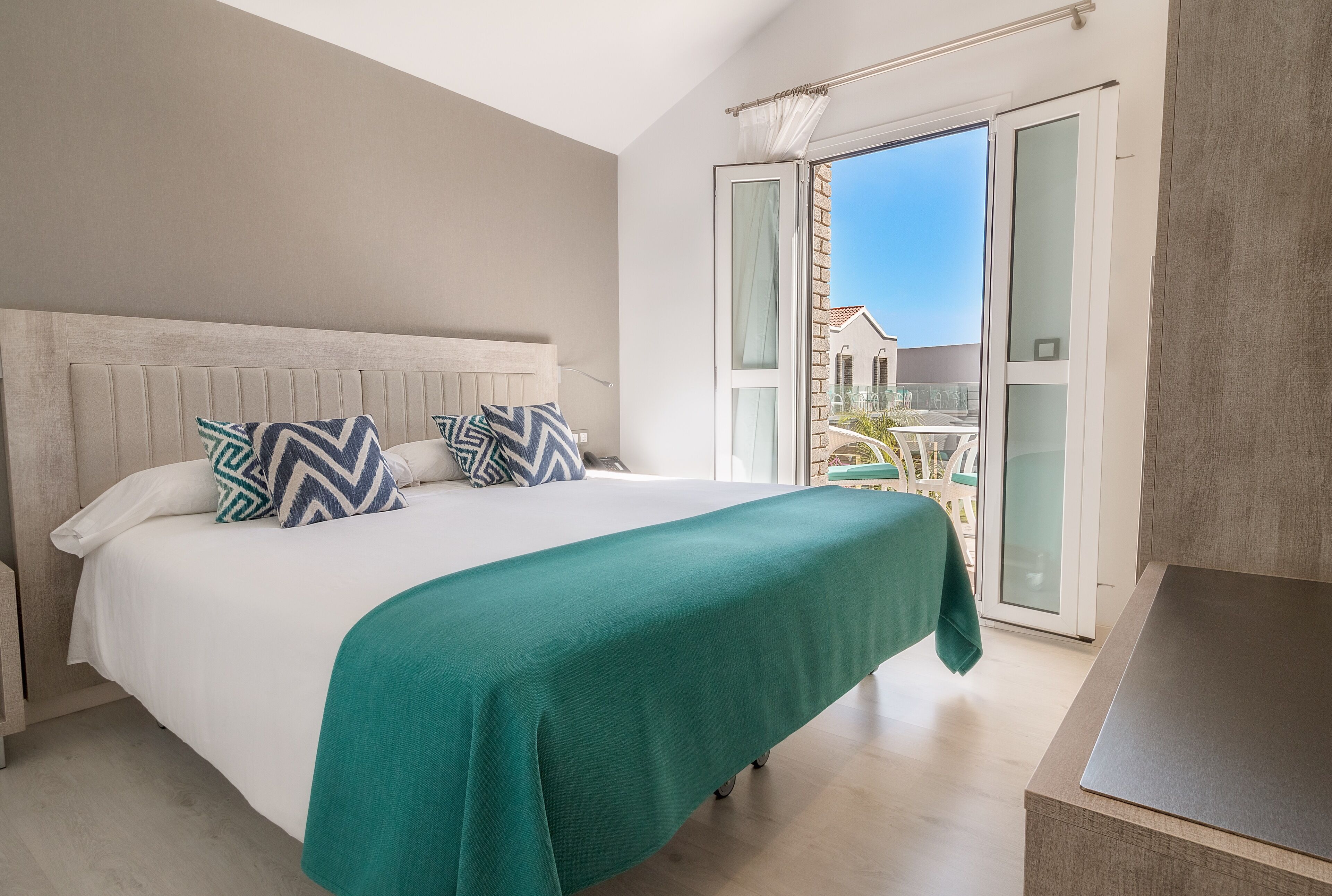 1 habitación, minibar, caja de seguridad en la habitación y escritorio 