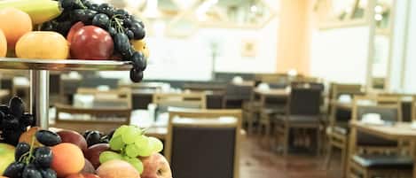 Daily buffet breakfast (EUR 5.00 per person)