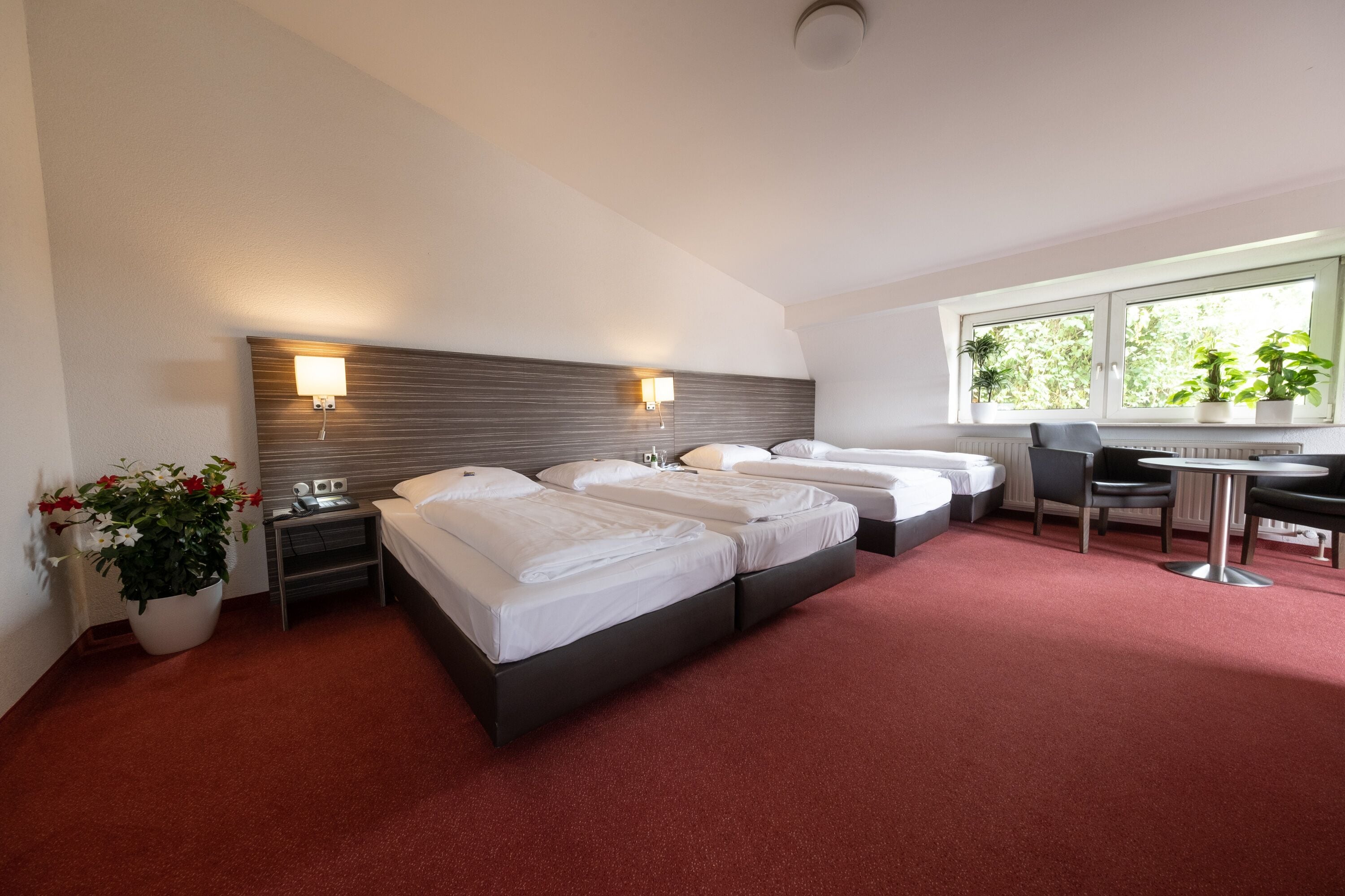 quadruple room | 1 bedroom, minibar, desk, laptop workspace