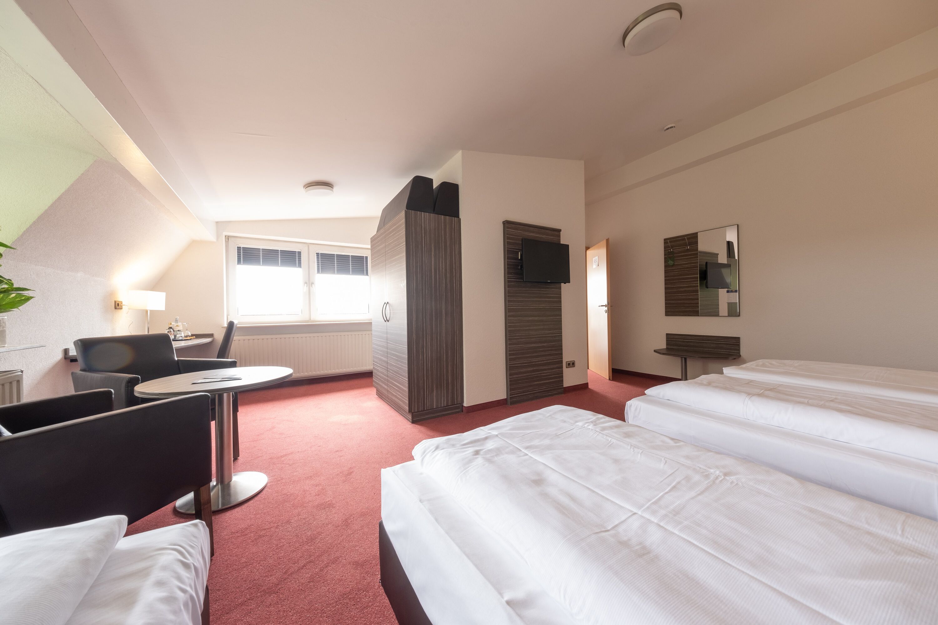 quadruple room | 1 bedroom, minibar, desk, laptop workspace