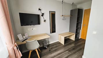 Basic-Einzelzimmer | Schreibtisch, kostenloses WLAN, Bettwäsche