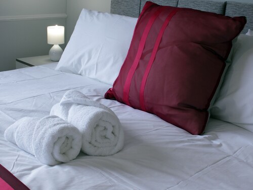 Hugh Oneill Ambassador Suite