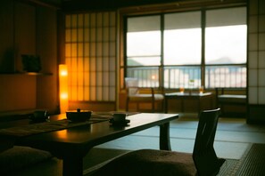17.5 Tatami-mat Japanese Style Room, Separate Sitting Area | In-room safe, desk, free WiFi, bed sheets - Housyoutei (Kaga)