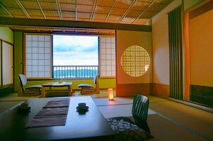 Caja de seguridad en la habitación, escritorio y wifi gratis 