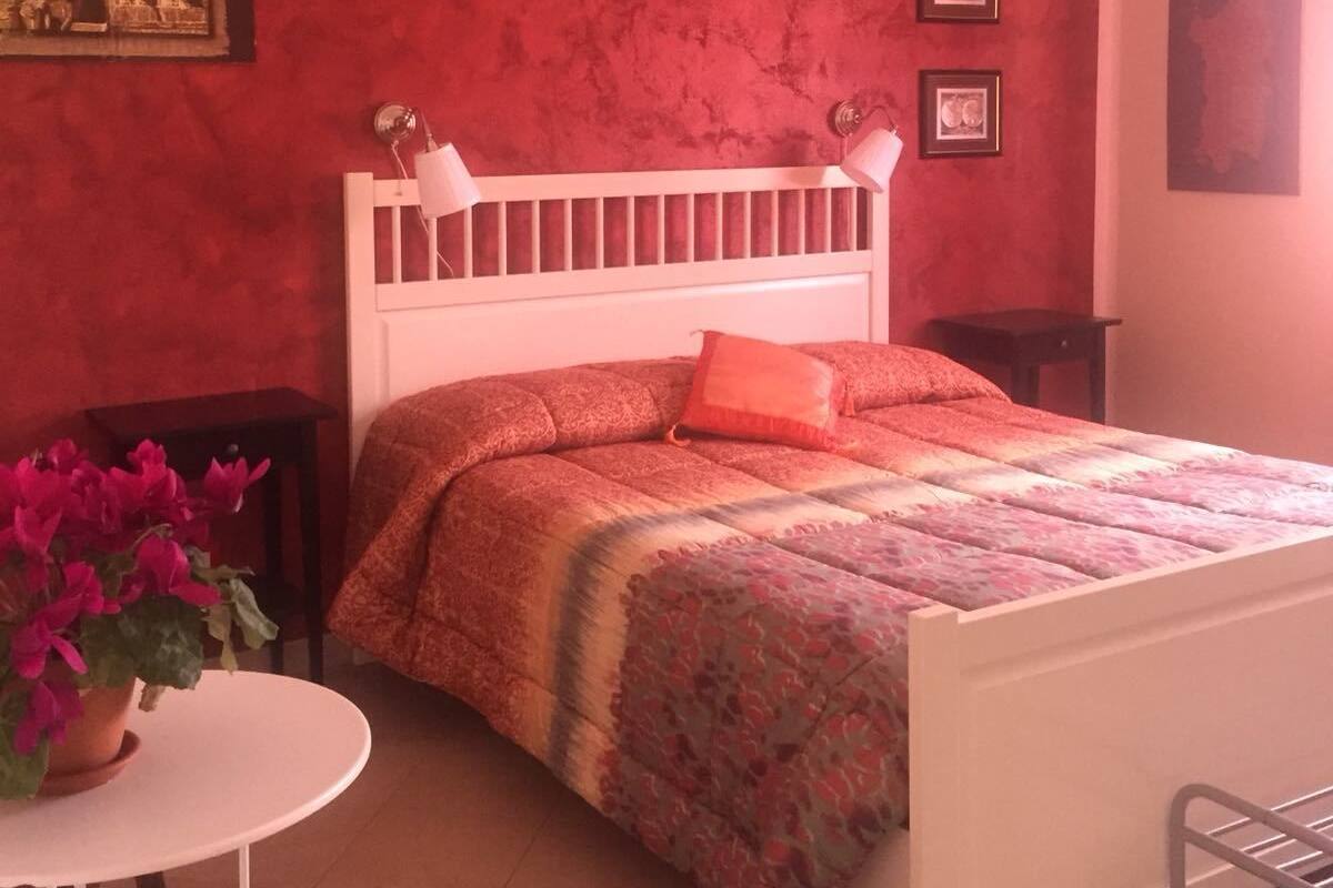 Minibar, in-room safe, iron/ironing board, rollaway beds