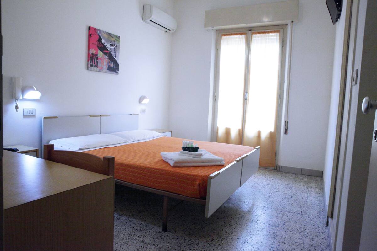 Economy-Vierbettzimmer