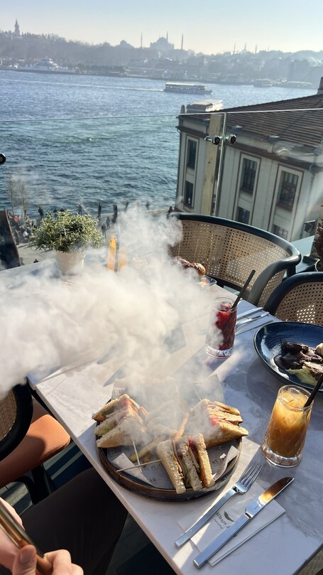 The Wings Hotel Istanbul - Image 76