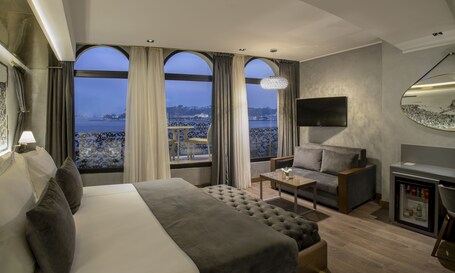 The Wings Hotel Istanbul - Image 1