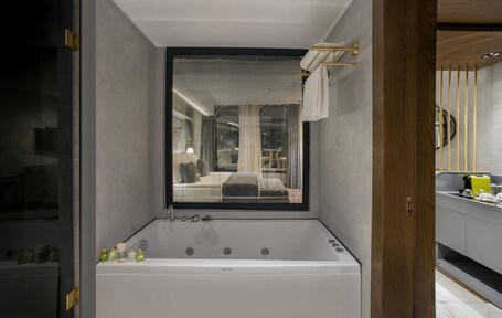 The Wings Hotel Istanbul - Image 27
