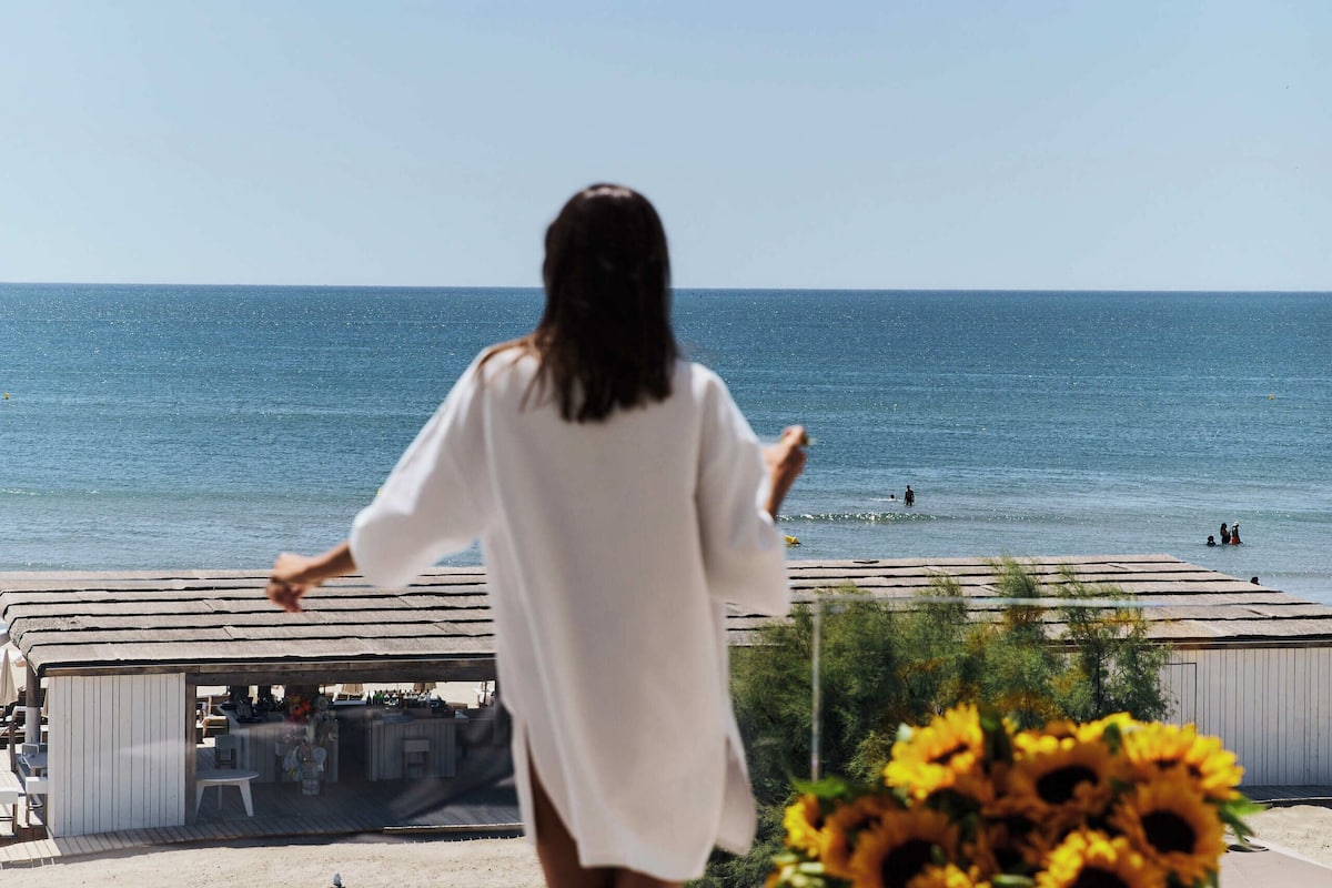 1 bedroom, premium bedding, free minibar, in-room safe