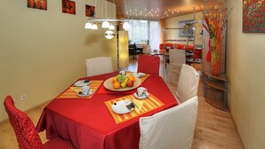 Apartment, 1 Bedroom, Balcony | In-room dining - Business Suite BN8 & BN13 Bochum (Bochum)