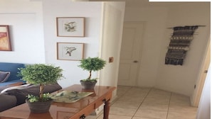 2 bedrooms, desk - Departamento frente al mar en Tercer piso, 2 dormitorios. Puerto velero (Coquimbo)