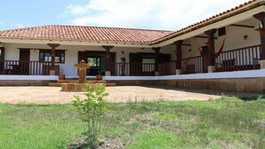 Courtyard - Casa San José de Veracruz 027 (Villa de Leyva)