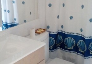 Bathroom - Departamento en Condominio Costa del Elqui,1133 (Coquimbo)