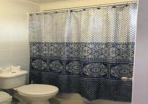 Shower, bidet - Departamento Para 4 Personas, Iquique 016 (Iquique)