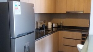 Ảnh chưa phân loại, 2 trong số 8 ảnh, nút