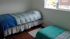 Room - Casa Para 4 Personas , Panguipulli 006 (Valdivia)