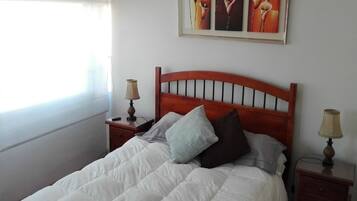 Desk, free wired Internet