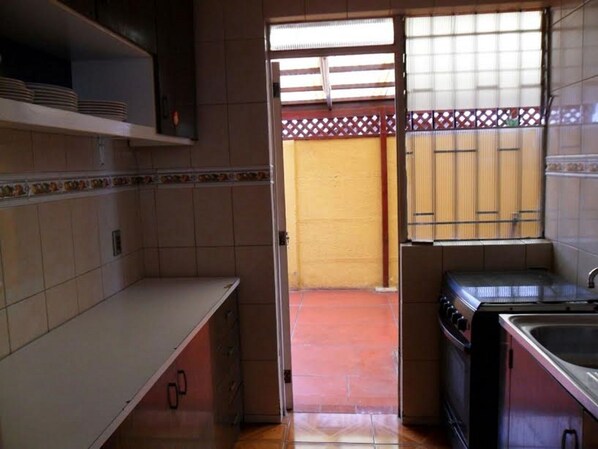 Apartment (2 Bedrooms) | Private kitchenette | Cookware/dishes/utensils - Casa Romero Para 4 Personas.la Serena (La Serena)