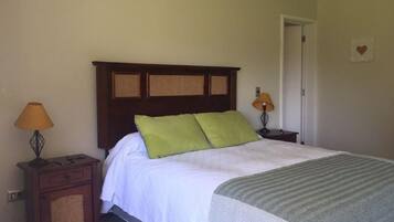 Setrika/meja setrika dan Wi-Fi gratis