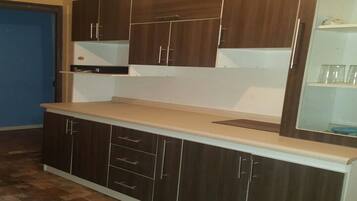 大型冰箱、微波爐、咖啡機/沖茶器