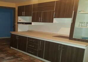 Full-size fridge, microwave, coffee/tea maker