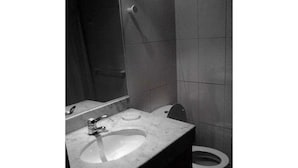 Bathroom - Departamento Reñaca Cochoa, 002 (Vina del Mar)