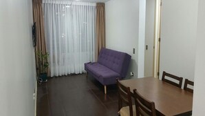 Gambar tidak terklasifikasi, 4 dari 10, tombol