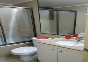 Shower - Departamento 1605 Condominio Costa Sur 041 - Iquique (Iquique)
