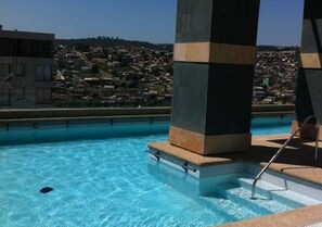 Outdoor pool - Departamento Amueblado en Viña del Mar (Vina del Mar)