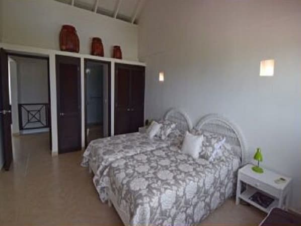 Desk - Apartamento Bahia Fragata 020 (San Andrés)