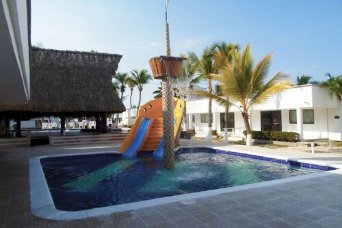 Cabaña con Piscina 085