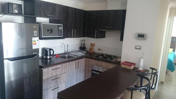 Fridge, cookware/dishes/utensils - Departamento Araya de La Serena (La Serena)