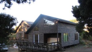 Front of property - Cabanas Plaza Para 10 Personas.pichilemu (Pichilemu)
