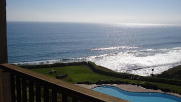 Kolam renang outdoor