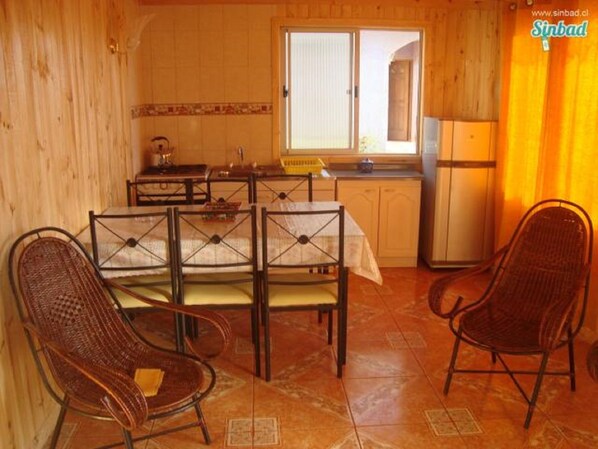 In-room dining - Cabanas Margarita (Pichilemu)