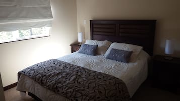 3 kamar tidur, setrika/meja setrika, dan Wi-Fi gratis